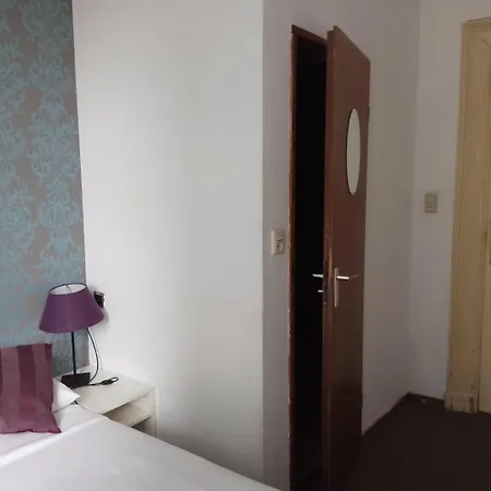 Hotel Bellington *