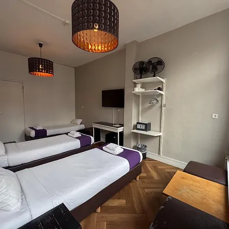 Bellington Hotel *