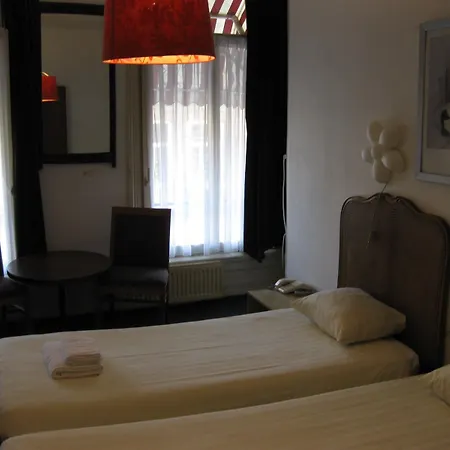 Bellington Hotel *
